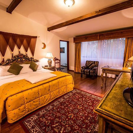 Hotel La Mansion Del Sol Запопан Екстериор снимка