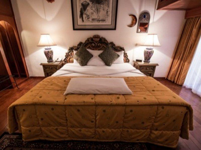 Hotel La Mansion Del Sol Запопан Екстериор снимка