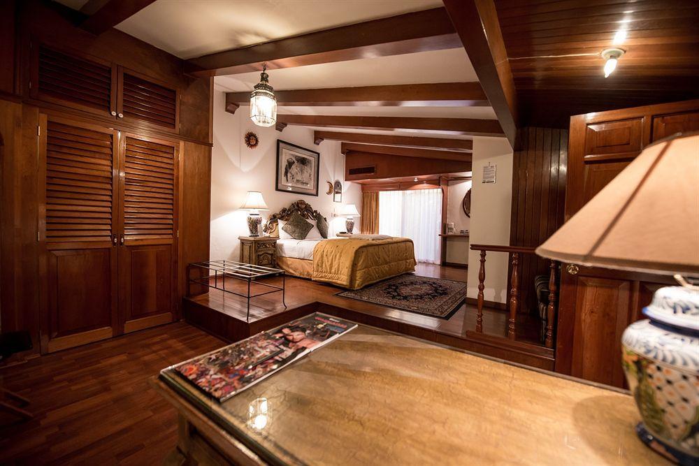 Hotel La Mansion Del Sol Запопан Екстериор снимка
