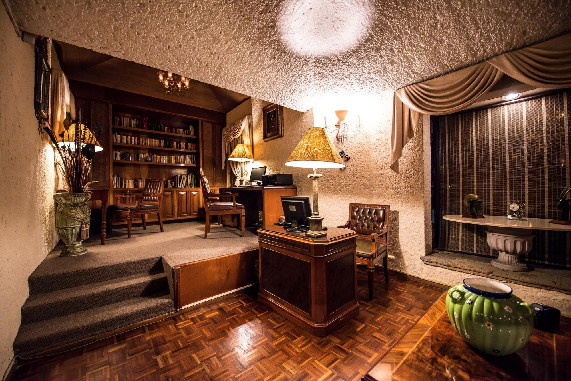 Hotel La Mansion Del Sol Запопан Екстериор снимка
