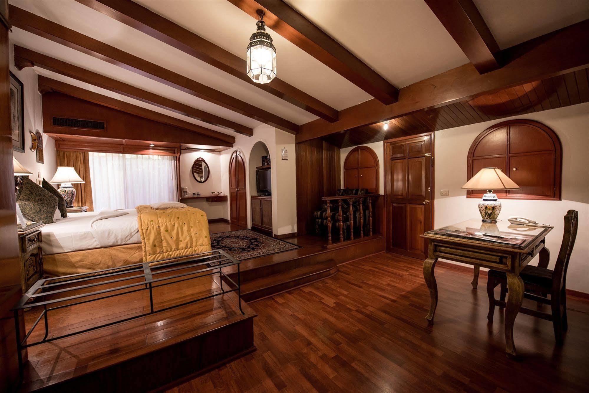 Hotel La Mansion Del Sol Запопан Екстериор снимка